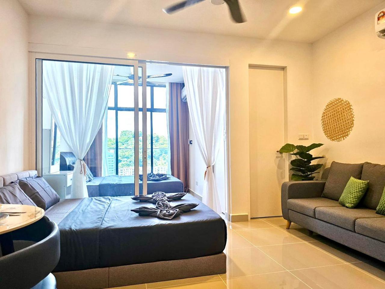 Covesign Suite, The Shore Kota Kinabalu Exterior foto