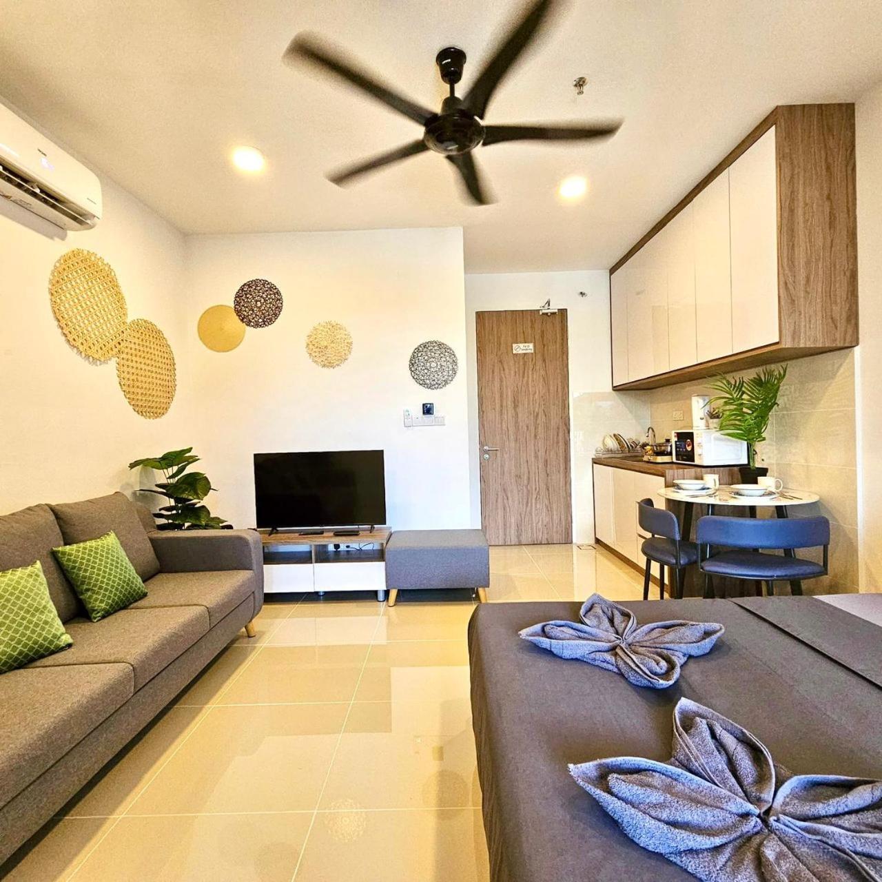 Covesign Suite, The Shore Kota Kinabalu Exterior foto