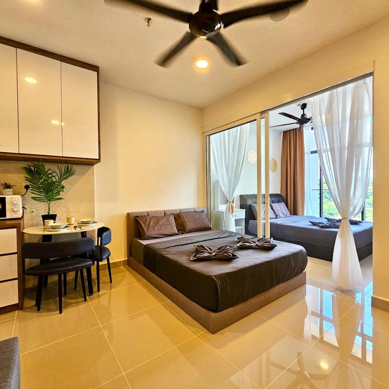 Covesign Suite, The Shore Kota Kinabalu Exterior foto