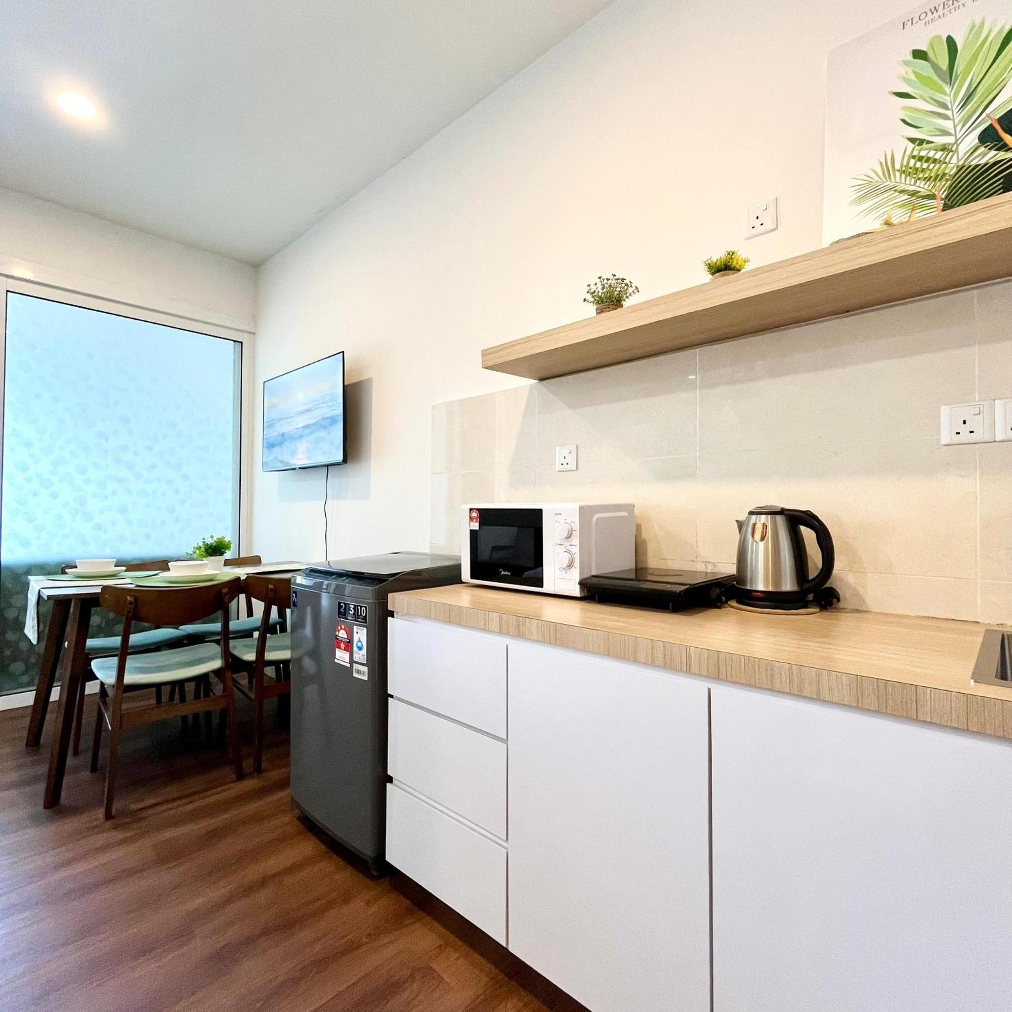 Covesign Suite, The Shore Kota Kinabalu Exterior foto